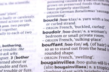 İngilizce Tanımlama Sözlüğü Sayfası - Bouffant 'ın Yazılı Sözcüğünün Kapanışı