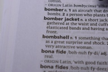 İngilizce Sözlük Sayfasını Kelimeyle Kapat - Bamr Ceket