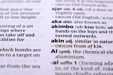 İngilizce Sözlük Sayfasını Kelimeyle Kapat - akimbo