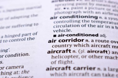 İngilizce Sözlük Sayfası - hava koridorunun Sözcüğüyle Kapat