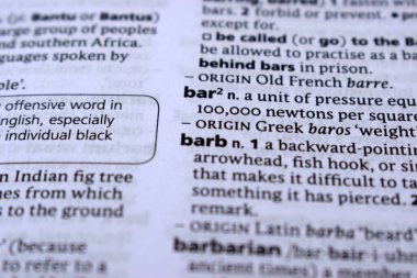 İngilizce Sözlük Sayfası - Barb Sözcüğüyle Kapat