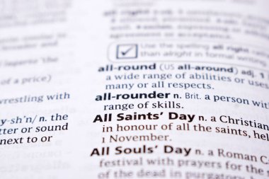 İngilizce Sözlük Sayfasını Kelimeyle Kapat - Azizler Günü