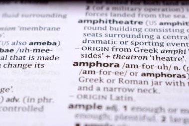 İngilizce Sözlük Sayfasını Kelimeyle Kapat - amforo