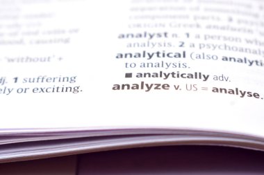 İngilizce Sözlük Sayfası - Analiz Sözcüğüyle Kapat