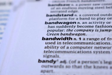 İngilizce Sözlük Sayfası - bant genişliği sözcüğüyle Kapat