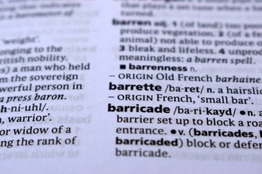 İngilizce Sözlük Sayfasını Kelimeyle Kapat - toka