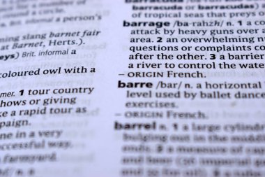 İngilizce Sözlük Sayfasını Kelimeyle Kapat - barre