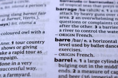 İngilizce Sözlük Sayfası - Barre Sözcüğüyle Kapat