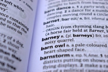 İngilizce Sözlük Sayfasını Kelimeyle Kapat - Barney