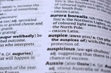 İngilizce Sözlük Sayfasını Kelimeyle Kapat - Gözetleme