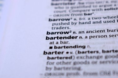 İngilizce Tanımlama Sözlüğü Sayfası - Barrow 'un Yazılmış Kelimesinin Kapanışı