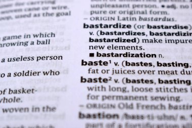 İngilizce Tanımlama Sözlüğü Sayfası - baste Sözcüğünün Kapalı Sayfası