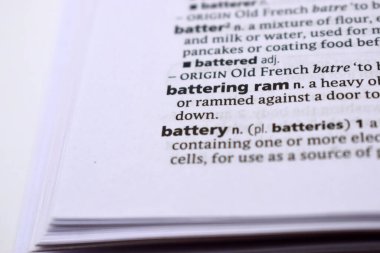 - pil kelimesinin İngilizce Tanımlama Sözlüğü Sayfasını Kapat