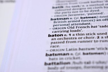 İngilizce Sözlük Sayfasını Kelimeyle Kapat - baton