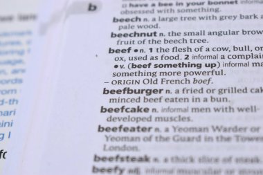 İngilizce Sözlük Sayfasını Kelimeyle Kapat - sığır eti