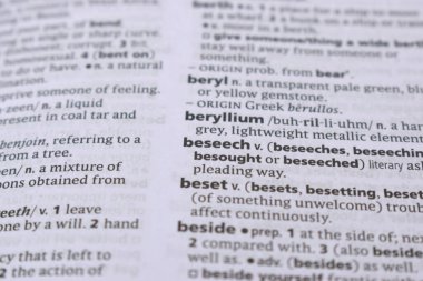 İngilizce Sözlük Sayfası - Yalvarma Sözcüğüyle Kapat