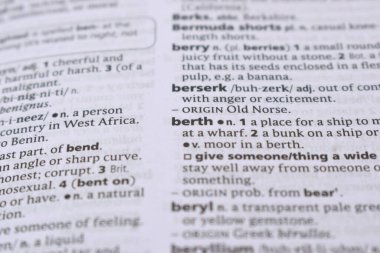 İngilizce Sözlük Sayfası - ranzanın Sözcüğüyle Kapat