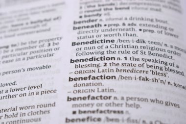 İngilizce Tanımlama Sözlüğü Sayfası Yazılmış Kelimenin Kapalı Sayfası - Kutsama