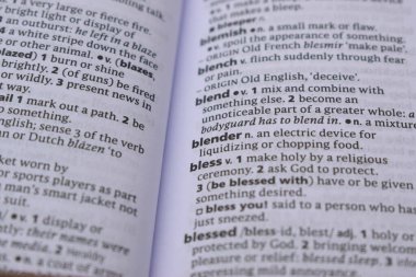 İngilizce Sözlük Sayfasını Kelimeyle Kapat - kutsa