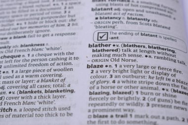 İngilizce Tanımlama Sözlüğü Sayfası - Blaze Yazılı Sözcüğünün Kapanışı