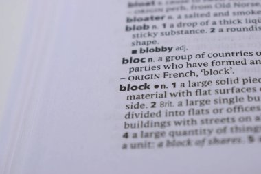 İngilizce Sözlük Sayfası - Blok Sözcüğüyle Kapat