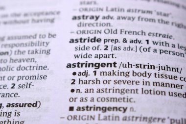 İngilizce Sözlük Sayfasını Kelimeyle Kapat - astringent