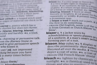 İngilizce Sözlük Sayfası - blazer Sözcüğüyle Kapat