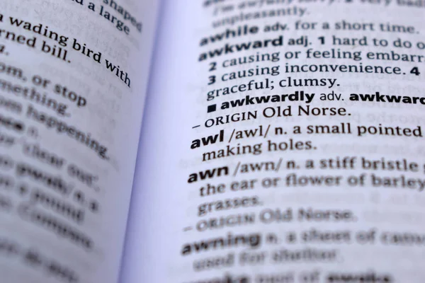 İngilizce Sözlük Sayfası - awl Sözcüğüyle Kapat