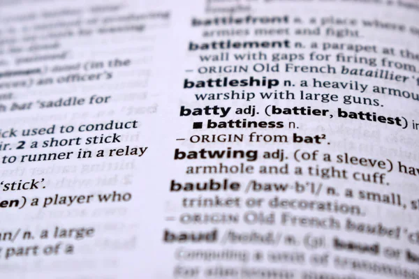 İngilizce Sözlük Sayfası - batty kelimesiyle Kapat