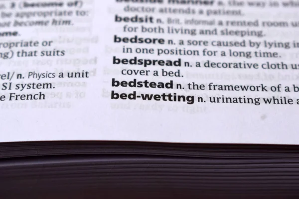 İngilizce Sözlük Sayfasını Kelimeyle Kapat - karyola yerine