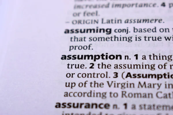 İngilizce Sözlük Sayfası Varsayım Sözcüğüyle Kapat