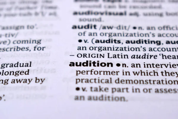 İngilizce Sözlük Sayfasını Kelimeyle Kapat - deneme