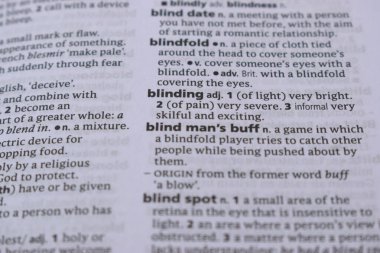 Kelime ile İngilizce Sözlük Sayfasını Kapat - Kör adamın meraklısı