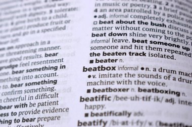 İngilizce Sözlük Sayfası - beatbox Sözcüğüyle Kapat