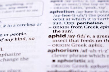 İngilizce Sözlük Sayfası - yaprak bitinin sözcüğüyle Kapat