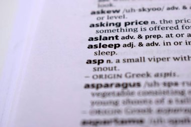 İngilizce Sözlük Sayfasını Kelimeyle Kapat - Uyuyor