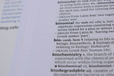 İngilizce Sözlük Sayfasını Kelimeyle Kapat - Biyografi