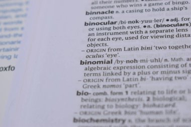 - binom sözcüğünün İngilizce Tanımlama Sözlüğü Sayfasını Kapat