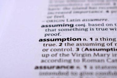 İngilizce Sözlük Sayfası Varsayım Sözcüğüyle Kapat