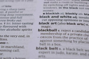 İngilizce Sözlük Sayfasını Kelimeyle Kapat - Siyah Sanat