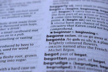 İngilizce Sözlük Sayfasını Kelimeyle Kapat - Begonya