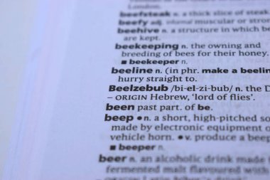 İngilizce Sözlük Sayfasını Kelimeyle Kapat - Beelzebub