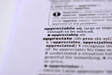 İngilizce Sözlük Sayfasını Kelimeyle Kapat - Takdir Et