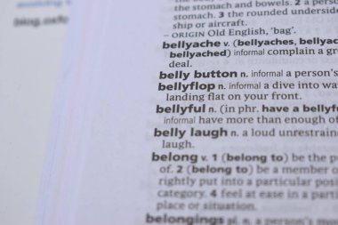 İngilizce Sözlük Sayfasını Kelimeyle Kapat - Göbek deliği