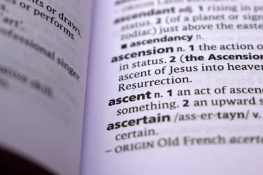 İngilizce Tanımlama Sözlüğü Sayfası Yükseliş Sözcüğünün Kapalı Sayfası