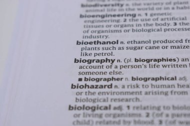 İngilizce Tanımlama Sözlüğü - Biyografinin Yazılı Sözcüğünün Sayfasını Kapat