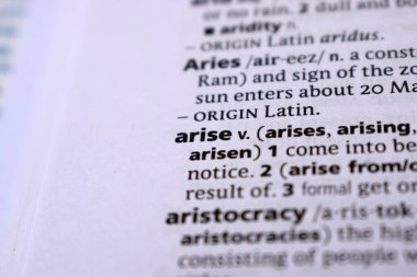 İngilizce Sözlük Sayfası - Yükselme Sözcüğüyle Kapat