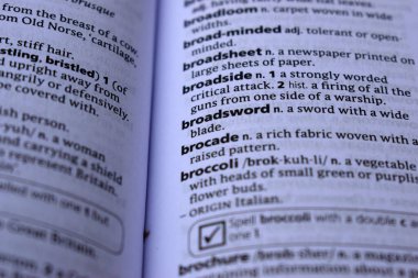 Kelime ile Sayfa Yazdırma Sözlüğünün Tanımı - Geniş Kılıç