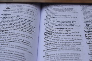 İngilizce Tanımlama Sözlüğünü Kapat - Gelinin Yazılı Sayfa Kelimesi