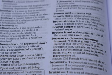 İngilizce Tanımlama Sözlüğü 'nün Kapalı Sayfa Kelimesi - kahverengi alabalık